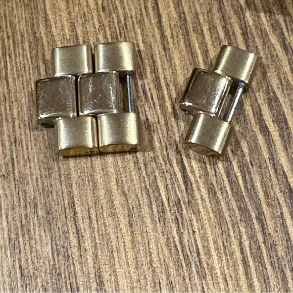 DKNY Watch Women Gold Silver Two Tone Band 50M NY-8231 - Picture 9 of 11